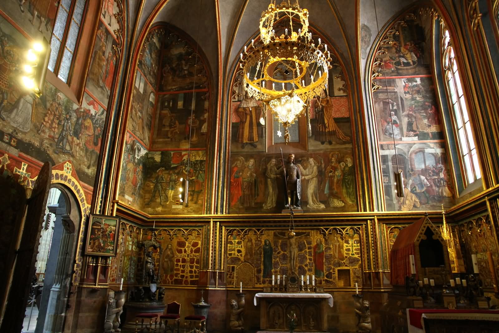 St.-Wanceslas-Chapel-Inside-The-St.-Vitus-Cathedral