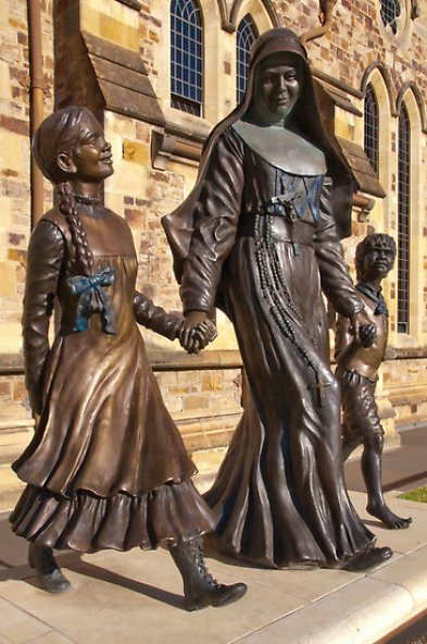 st mary of the cross - statue